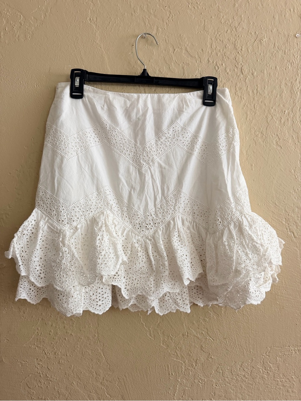 H&M White Eyelet Ruffle Mini Skirt